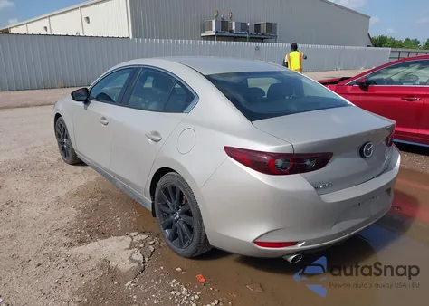 2024 Mazda Mazda3 2.5 S Select Sport z USA, uszkodzony, nr VIN 3MZBPABM5RM427532